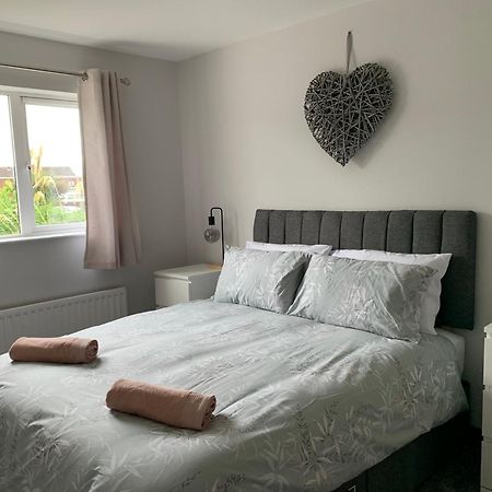 Beautiful Apartment In Newtownabbey Jordanstown Esterno foto