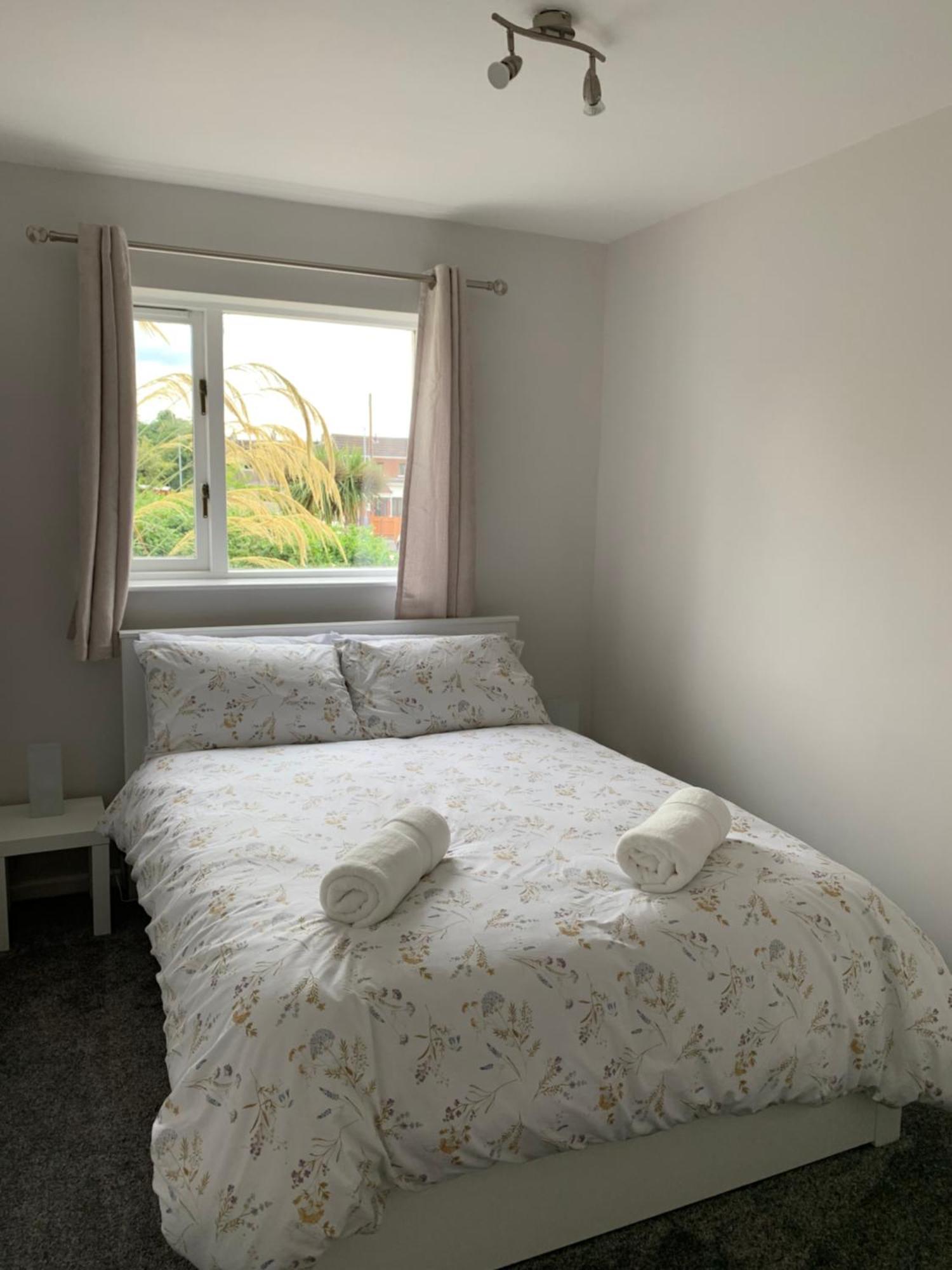 Beautiful Apartment In Newtownabbey Jordanstown Esterno foto